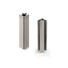 UNION PARA ZOCALO 90° 100MM